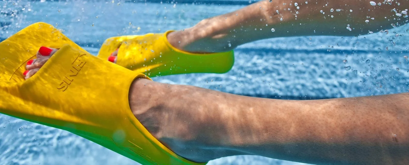 Plaukmenys FINIS ZOOMERS GOLD Plaukmenys FINIS ZOOMERS GOLD
