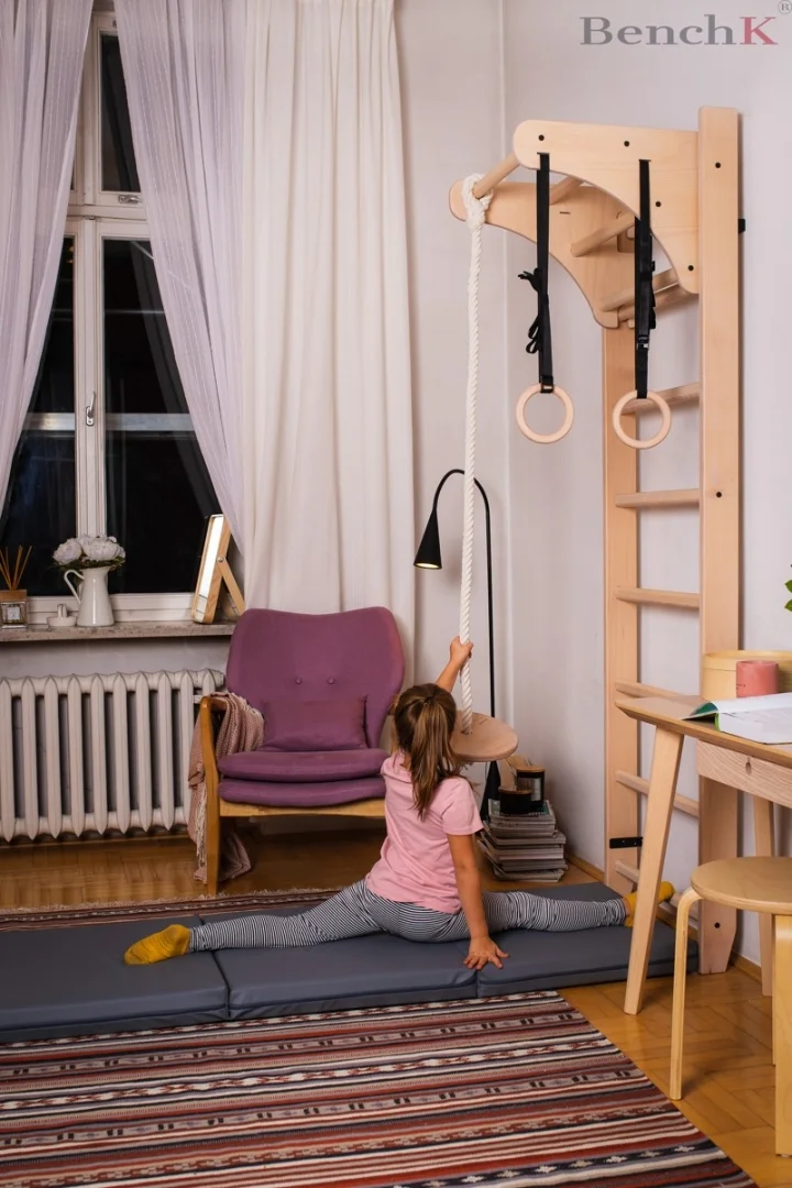 Daugiafunkcinė sportinė sienelė BenchK 111 + A204 Daugiafunkcinė sportinė sienelė BenchK 111 + A204