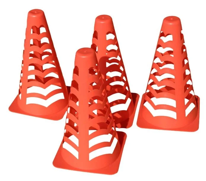 Kūgių rinkinys 22 cm., 4 vnt. Kūgių rinkinys 22 cm., 4 vnt.