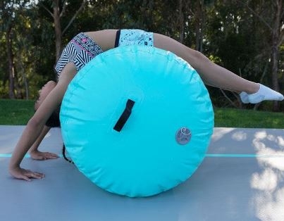 Pripučiamas gimnastikos ritinys AIRROLLER 100 x 75 cm - Image 3