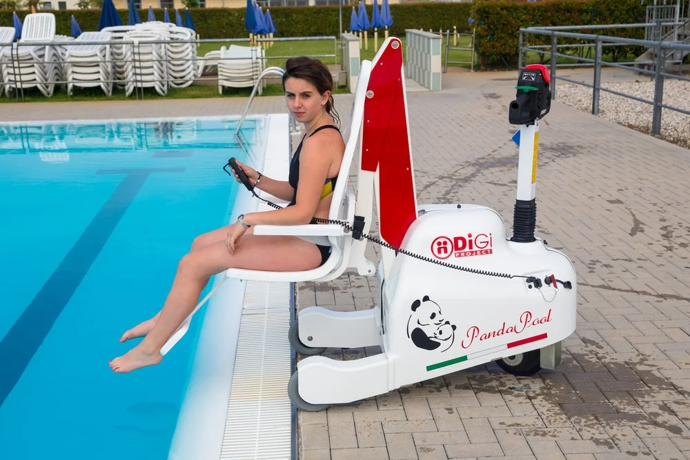 Mobilus keltuvas į baseiną PandaPool Mobilus keltuvas į baseiną PandaPool