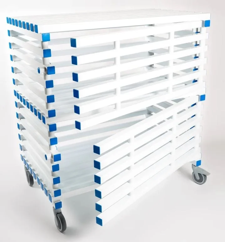 Plastikinė saugojimo spinta su ratukais 125x75x133 cm Plastikinė saugojimo spinta su ratukais 125x75x133 cm