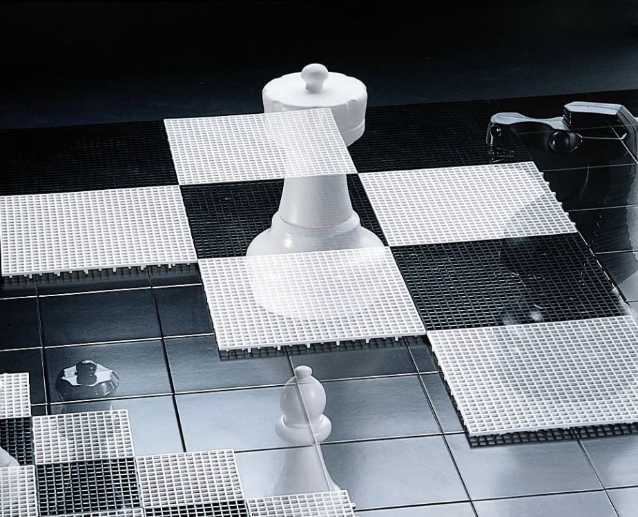 Lenta lauko šachmatams, šaškėms