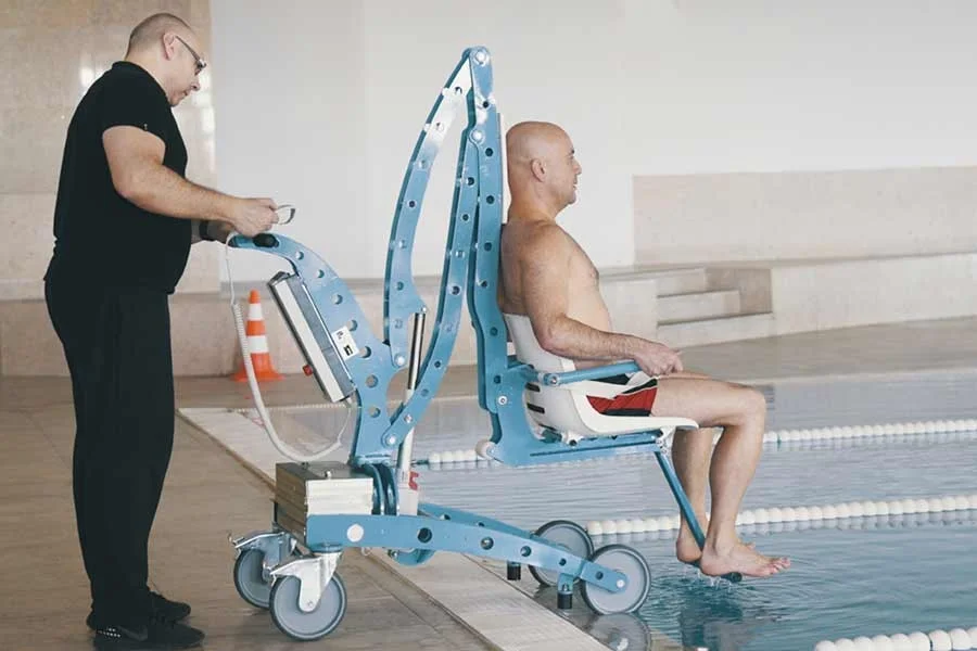 Mobilus keltuvas į baseiną EcoPool Mobilus keltuvas į baseiną EcoPool