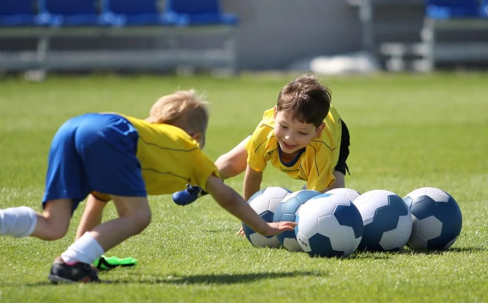 Vaikiškas YAKIMA futbolo kamuolys Vaikiškas YAKIMA futbolo kamuolys
