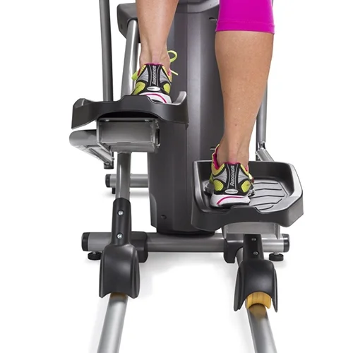 Elipsinis treniruoklis XE195 Elipsinis treniruoklis XE195