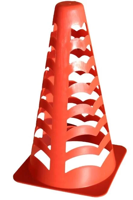 Kūgių rinkinys 22 cm., 4 vnt. Kūgių rinkinys 22 cm., 4 vnt.