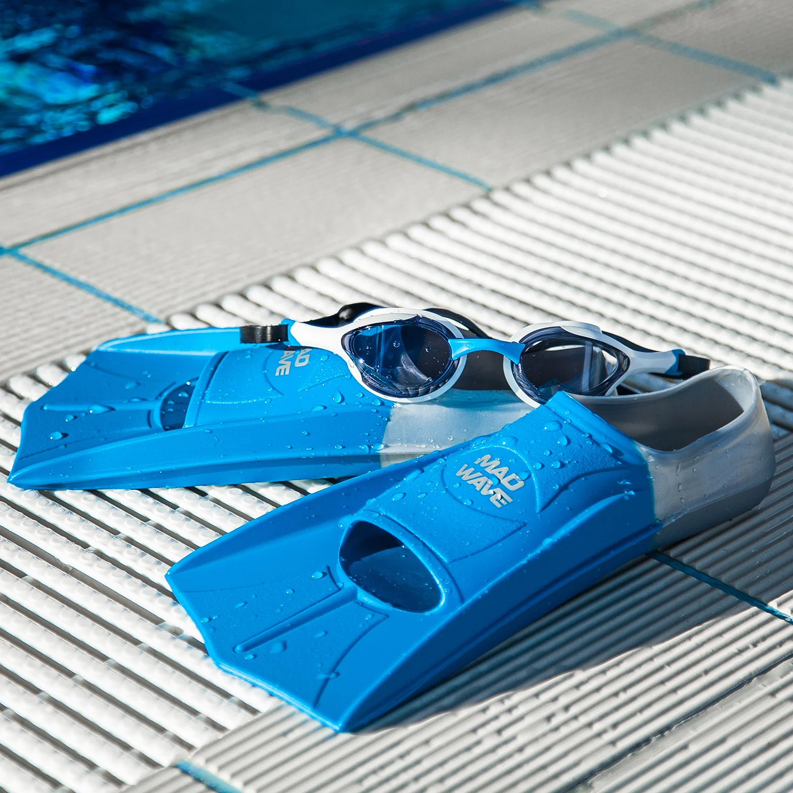 Silikoniniai plaukmenys MADWAVE FINS TRAINING Silikoniniai plaukmenys MADWAVE FINS TRAINING