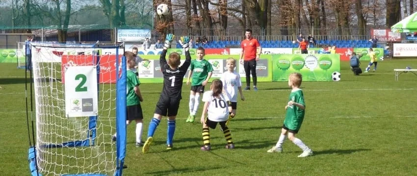 Mobilūs sulankstomi futbolo vartai 300×155 cm Mobilūs sulankstomi futbolo vartai 300×155 cm