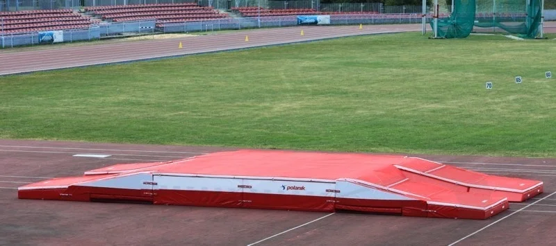 Čiužinys šuoliams su kartimi POLANIK varžyboms 1220x600x80 cm Čiužinys šuoliams su kartimi POLANIK varžyboms 1220x600x80 cm
