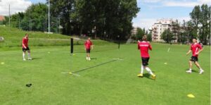 Futbolo teniso stovas