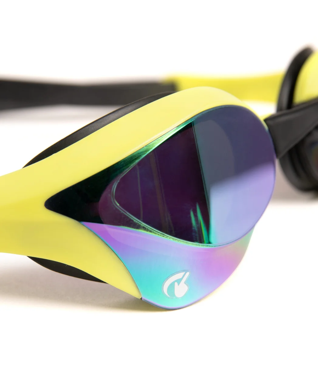 Akiniai ARENA Cobra Ultra Swipe Mirror Emerald-Cyber Lime Akiniai ARENA Cobra Ultra Swipe Mirror Emerald-Cyber Lime